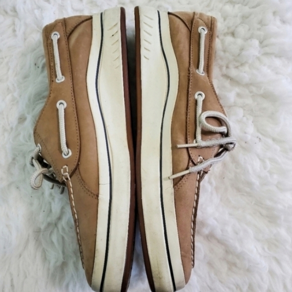 SOLD! Sperry Topsider | Leather Deck Shoes - Picture 4 of 9
